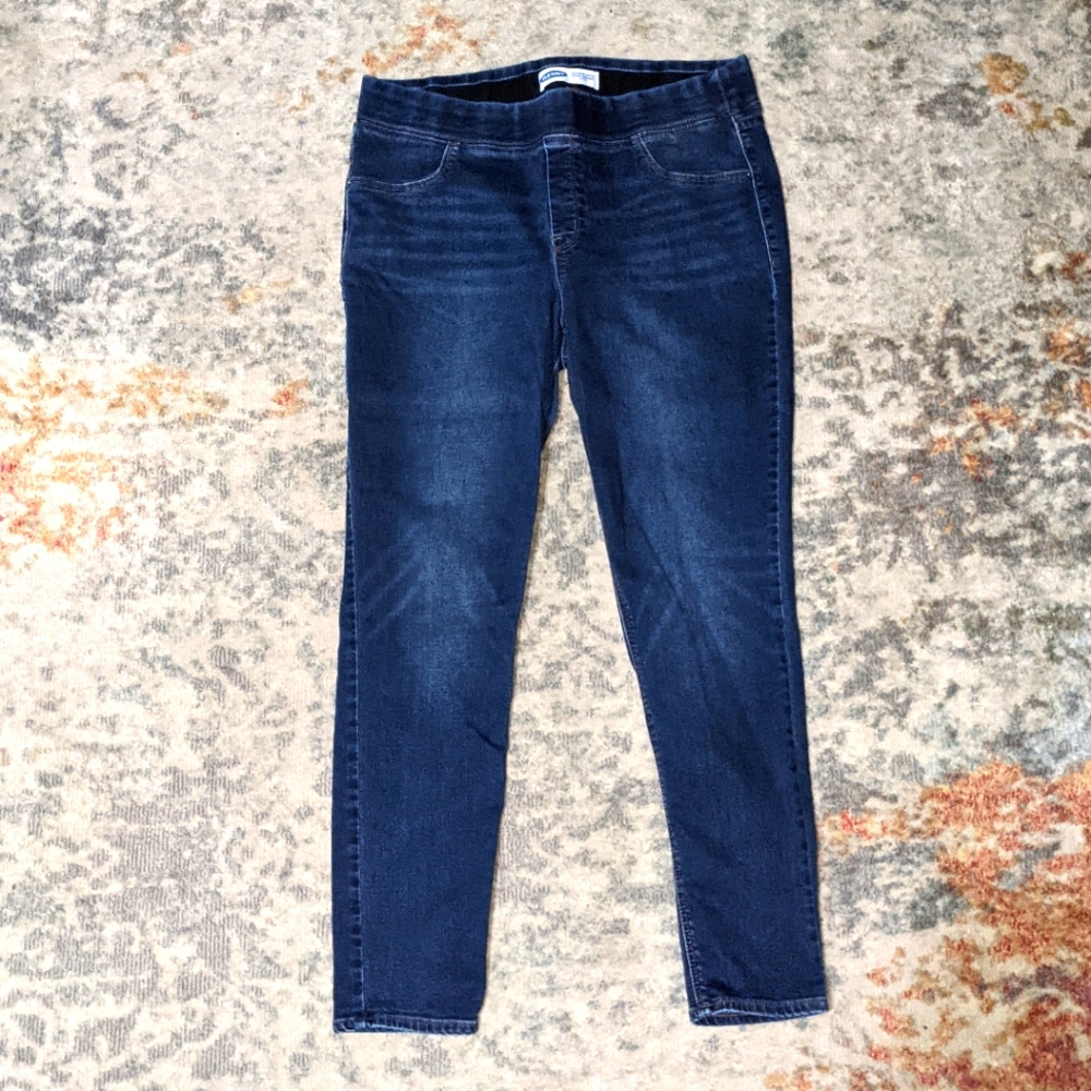 Pull-On Skinny Jeans